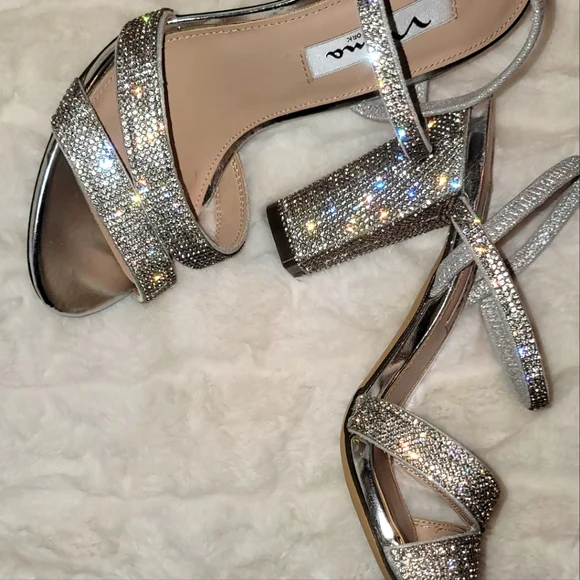 Nina Sara Glitter Sandals, New in the Box, Size 6.5 - Picture 5 of 7